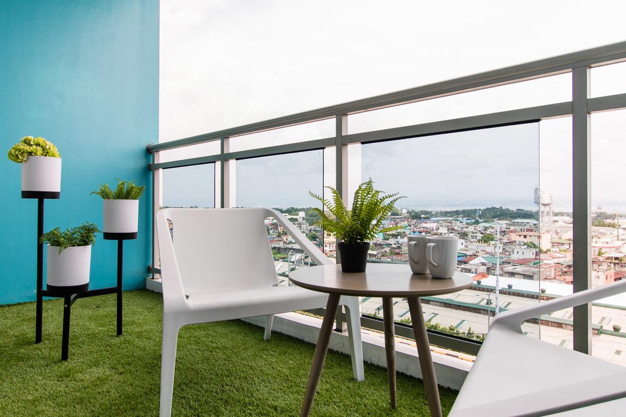 Azure Urban Beach Resort Manila By Radlett Zewnętrze zdjęcie